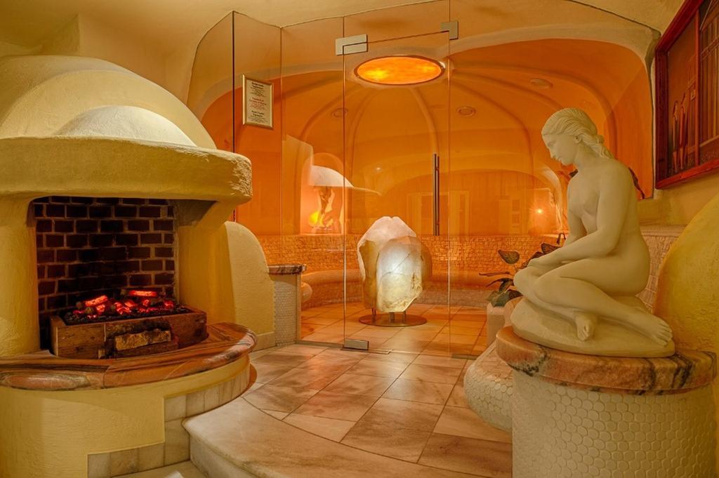 Thermenwelt Hotel Pulverer Bad Kleinkirchheim Dış mekan fotoğraf